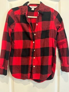 Old Navy Red & Black Buffalo Plaid Button-Down Shirt- Women’s